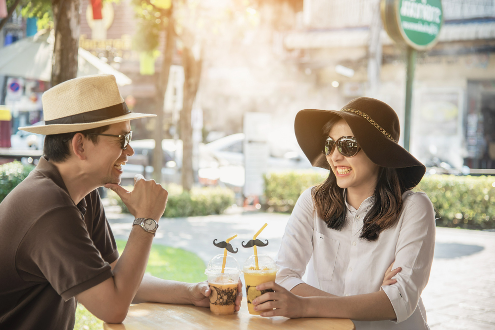 happy couple in thailand